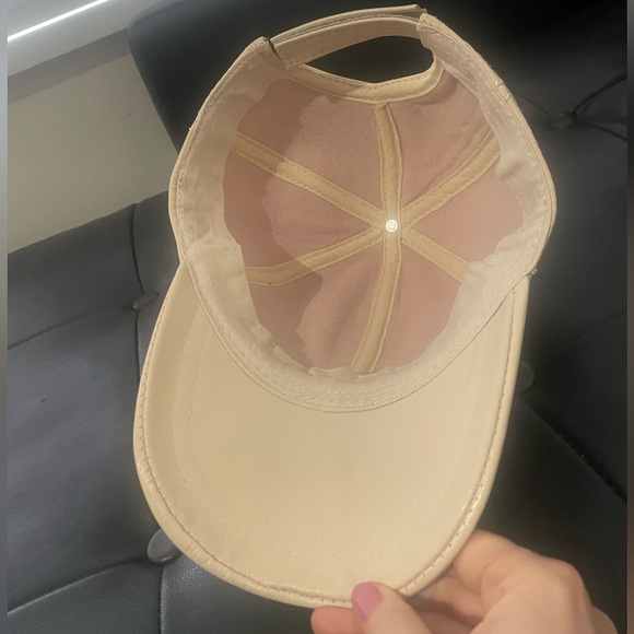 NWT AUTHENTIC sheepskin leather hat - Picture 6 of 8